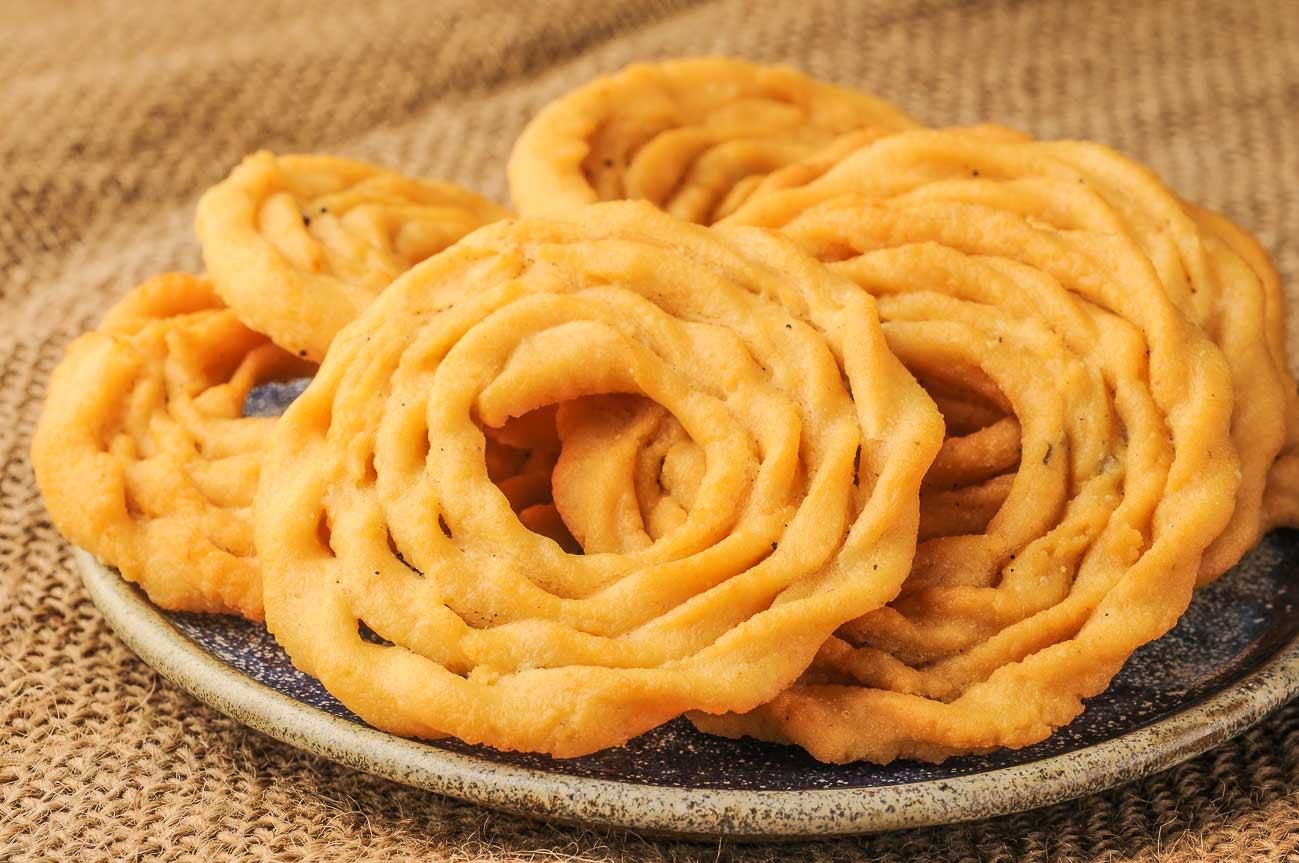 Muruku (Mullu/Mixture/Sweet)